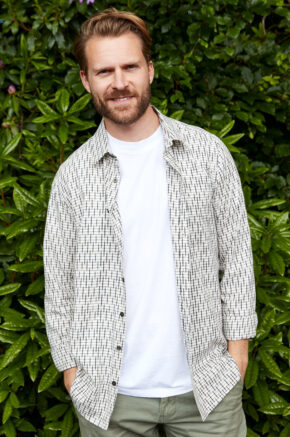 Pikkade varrukatega meestesärk