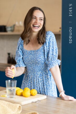 Kroogitud ülaosaga midikleit nr 48